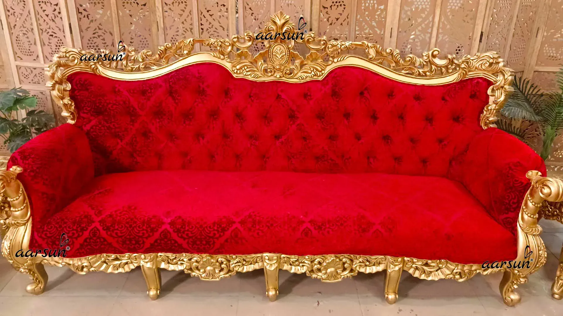 Elegant Carved Sofa Set with Center Table YT-749 view 6