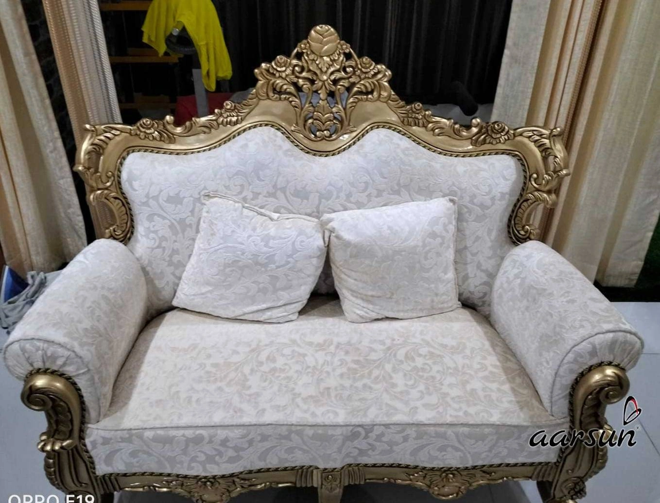 Elegant Gold Finish Sofa Set in Teak Wood view 4