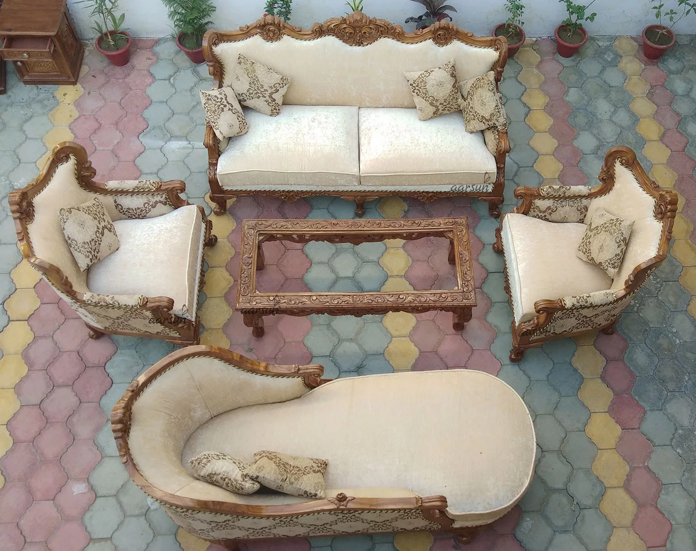 Exclusive Sofas – Living Room Furniture YT-95 view 3