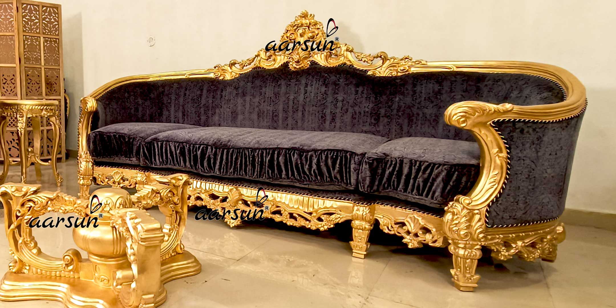 Italian Style Sofa Set with Gold Leafing YT-682 view 3