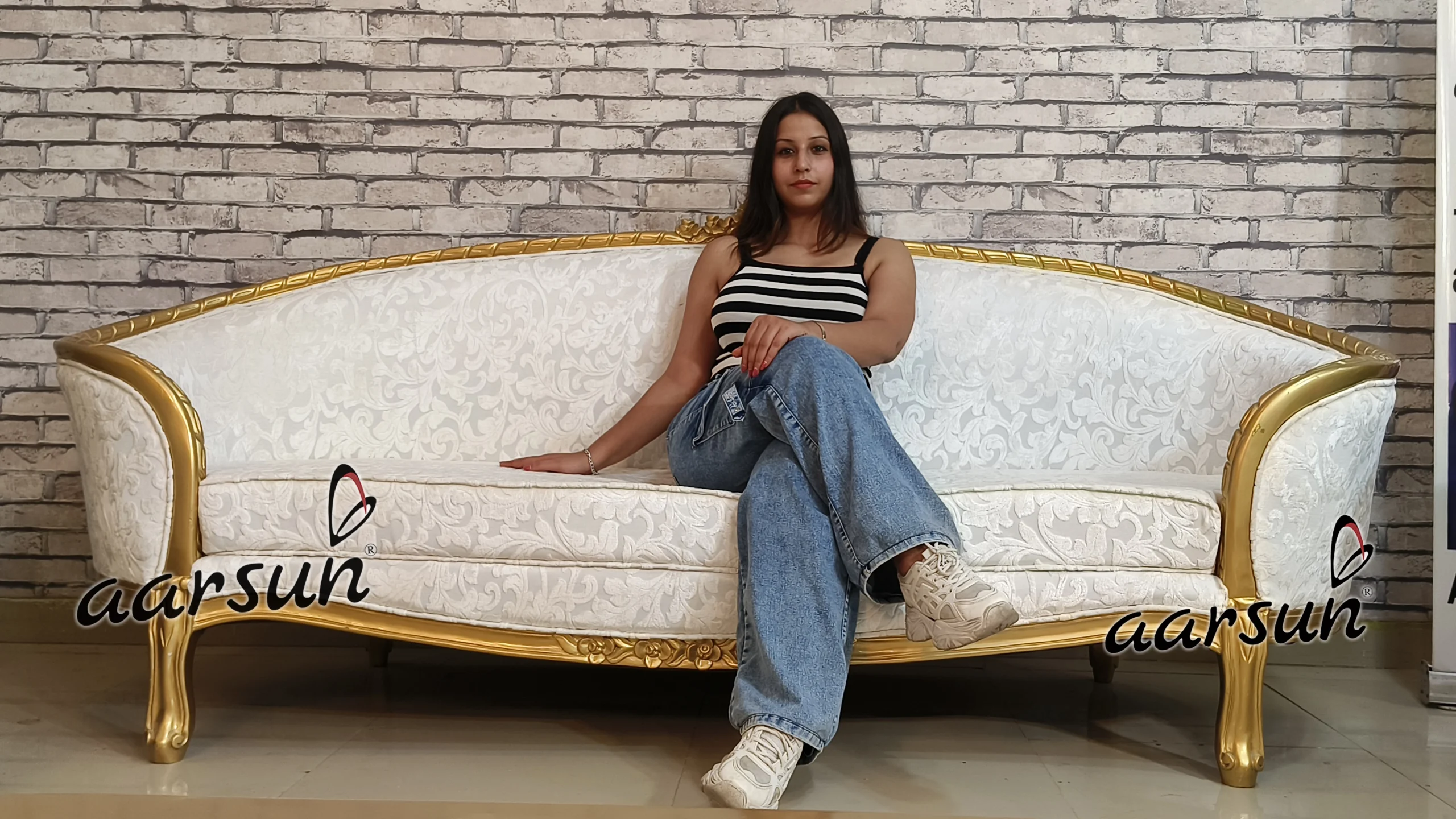 Royal 7 Seater Sofa Set view 5