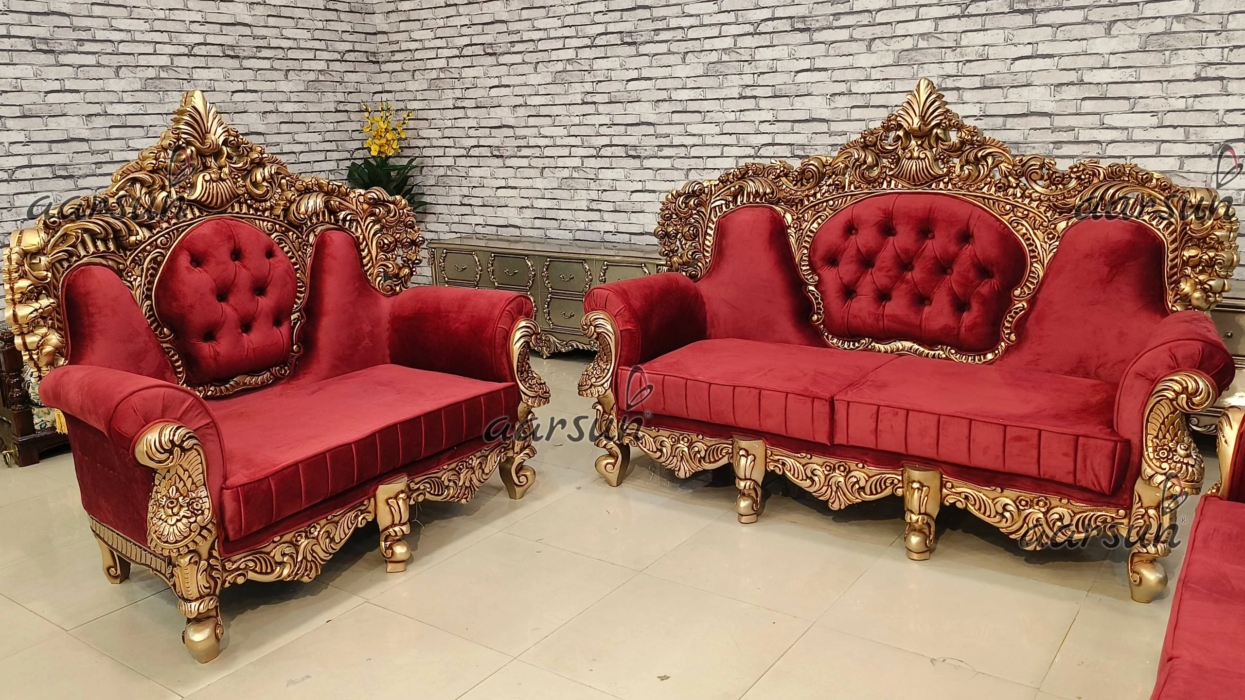 Royal Villa’s Masterpiece Sofa Set view 6