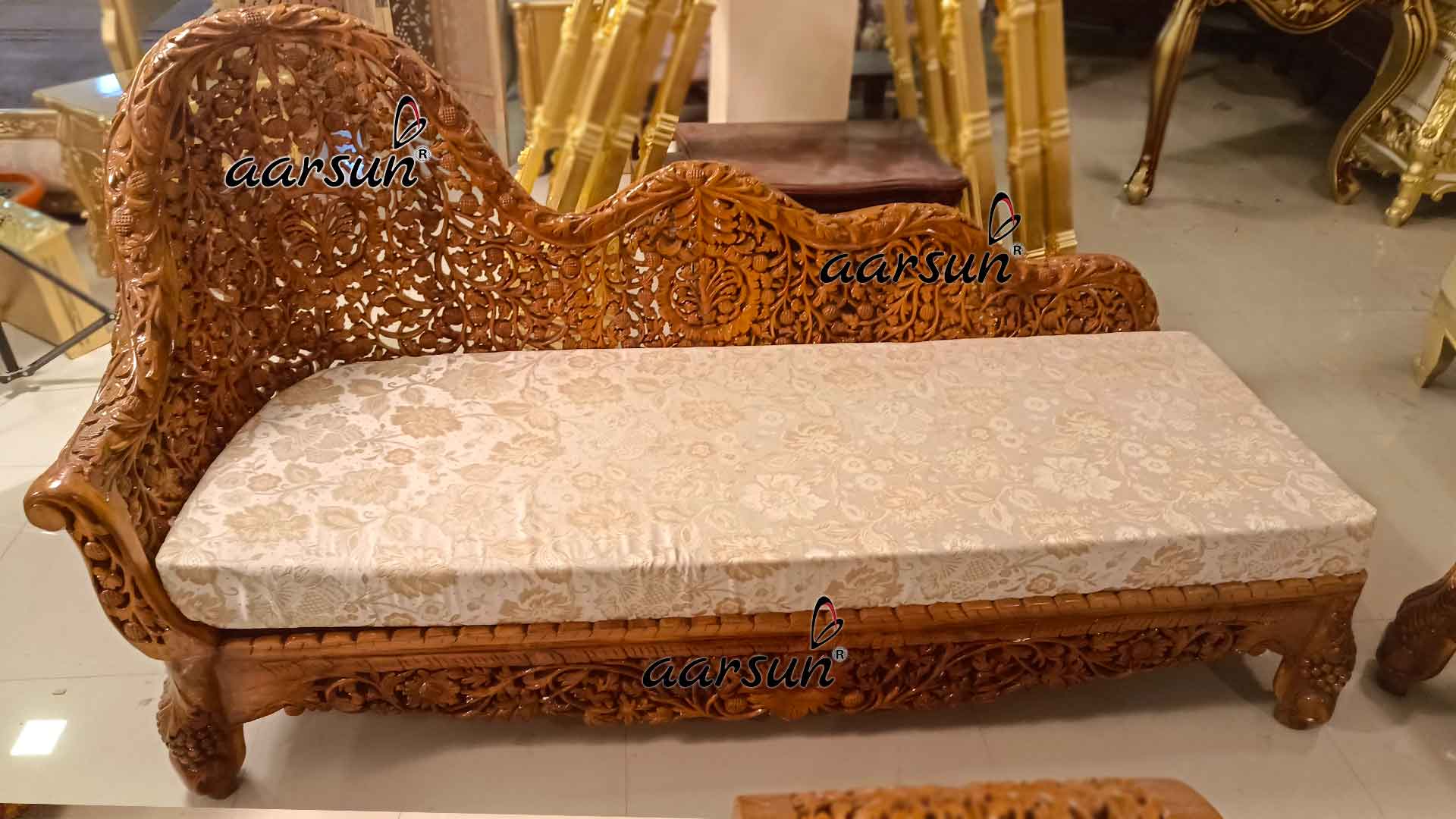 Traditional Carving Wooden Sofa Set Design view 4