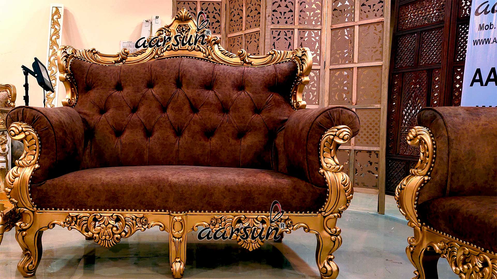 Unique Style Luxurious Sofa Set in Antique Gold Paint YT-417 view 5